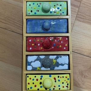 Meet your Posher, Charina